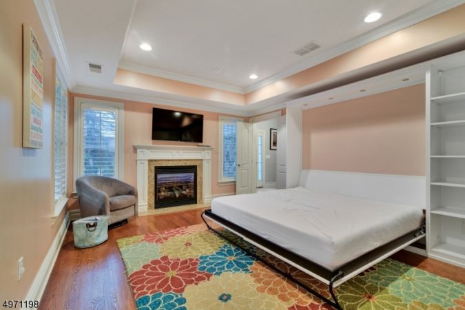 4th BR with Murphy Bed open