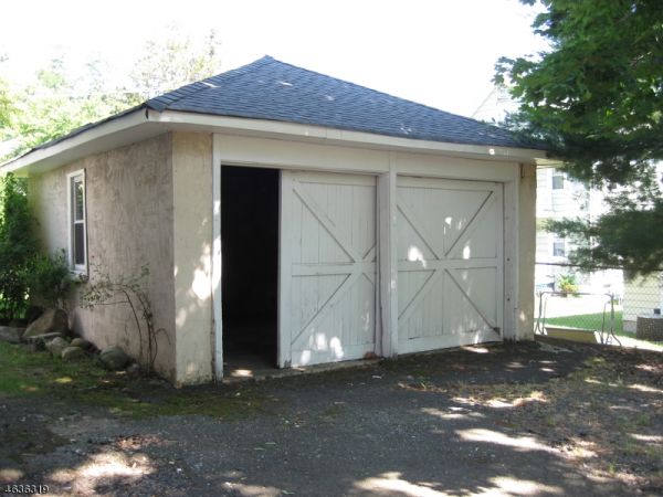 2 Car Garage